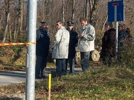 policisti so bili korektniProtestni shod - zapora odlagališča odpadkov - 13.12.2004